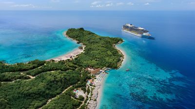 Royal Caribbean debuts the Royal Beach Club Lelepa, its first exclusive cruise destination in the South Pacific.