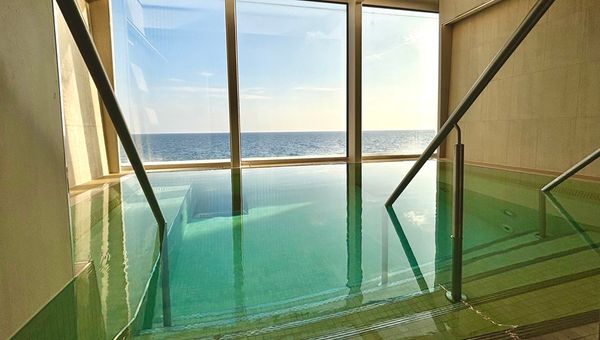 The thermal pool at Otium Spa combines wellness and views. The thermal pool at Otium Spa combines wellness and views.