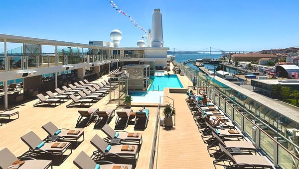 Silver Nova boasts an asymmetrical design and horizontal layout, featuring an expansive pool deck on the starboard side. Silver Nova boasts an asymmetrical design and horizontal layout, featuring an expansive pool deck on the starboard side.