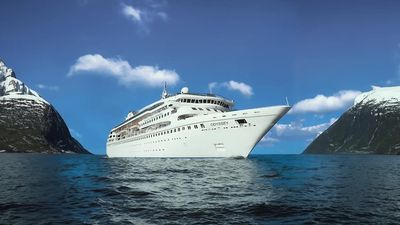 For less than US$99 per day for the entire voyage, travellers were expecting to explore 425 destinations, including 13 of the 14 Wonders of the World.