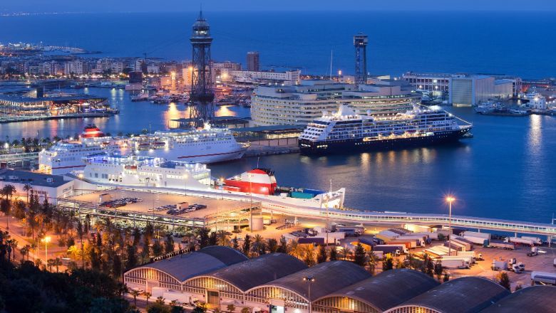 In 2017, cruise ships in Barcelona emitted around 32.8 tonnes of sulphur oxide.