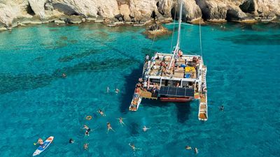 88% of travellers are interested in booking boat excursions during coastal holidays.
