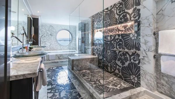 The Crystal Penthouse bathroom on the Crystal Serenity. The Crystal Penthouse bathroom on the Crystal Serenity.