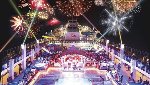 Admire a dazzling show of fireworks at sea to complete your perfect cruise experience. Admire a dazzling show of fireworks at sea to complete your perfect cruise experience.