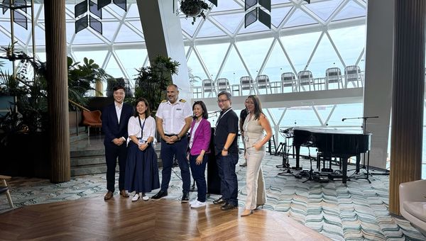 From left: Adrian Au, Director of Sales and Marketing, Asia, Celebrity Cruises; Wendy Yamazaki, Regional Vice President, Government Relations, Asia, Royal Caribbean Group' Captain Matt Karandreas, Master, Celebrity Edge; Ong Huey Hong, Assistant Chief Executive of Policy and Planning Group and Chief Sustainability Officer, Singapore Tourism Board; Lionel Wong, Chief Executive Officer, SATS Creuers Cruise Service; Emma Mumford, Marketing Director, Australia and New Zealand, Celebrity Cruises