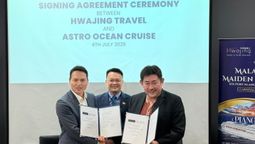 From left to right: Jian-feng Tong, Dato' Yeoh Soon Hin, Kenny Cheong