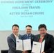 From left to right: Jian-feng Tong, Dato' Yeoh Soon Hin, Kenny Cheong