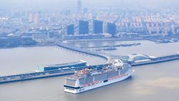 MSC Bellissima arriving in Shanghai on 18 March.