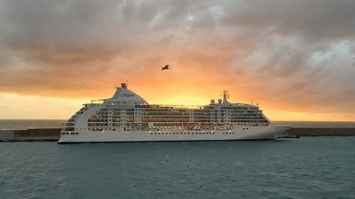 Seven Seas Mariner now offers Starlink high-speed WiFi.