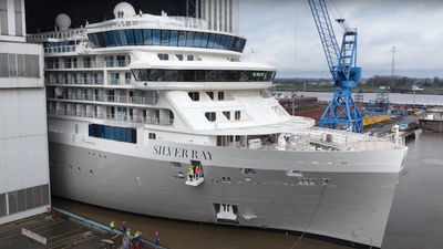 Silver Ray's innovative design includes roughly 4,000sqm of exterior glass, fostering a deeper connection with the destination.
