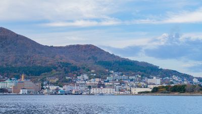 Japan resumes normal operations after Russia quake and tsunami alert.