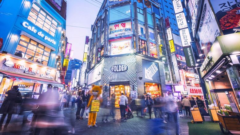 South Korea aims to eliminate "dumping tours" that lure tourists with low prices but force excessive shopping.
