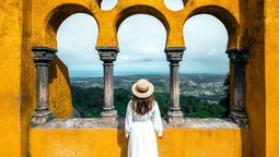 Portugal comes out as the top with a traveller satisfaction rate of 94%.