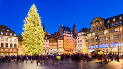 Despite security alerts, European holiday travel surges.