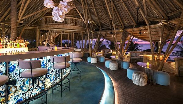 Azul Beach Club’s Tiki Bar