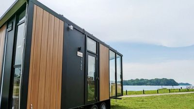 The great outdoors comes indoors to Lazarus Island.