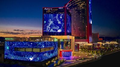Glow shows are displayed simultaneously on Resorts World's West Tower exterior, East Tower and Zouk nightclub facades and on the globe in the District promenade.