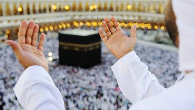 Proof of vaccination and negative Covid-19 tests will be required for those who want to visit Mecca.