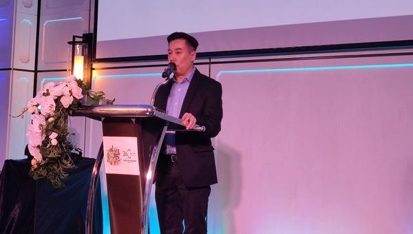 HKTB's Raymond Chan giving the latest destination updates in Bangkok.