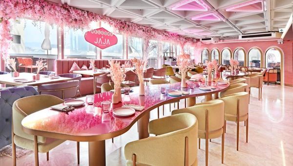 JaJa is a new photogenic restaurant in Wanchai offering creative vegan dishes.