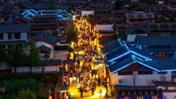 A long-table dinner in Lijiang reflects the appeal of scenic settings and shared experiences as China’s travel demand moves beyond the gateway cities.