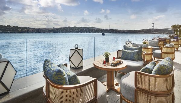 Watefront dining at Mandarin Oriental Bosphorus.