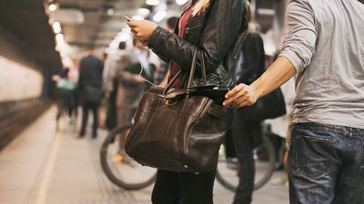 New data from the British Transport Police shows that pickpockets throughout the Underground reached a record high of 7,899 in 2022.