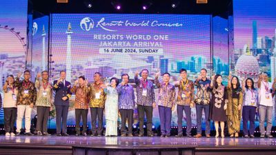 A celebratory event onboard marked the milestone with over 250 attendees, officiated by Capt. Hendri Ginting M.M. from the Ministry of Transportation and Itok Parikesit from the Ministry of Tourism.