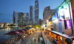 Night-time view of Boat Quay, along the iconic Singapore River.