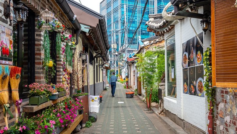 Cafe hopping remains popular, but Korea wants greater duality in the tourist experience in 2026.