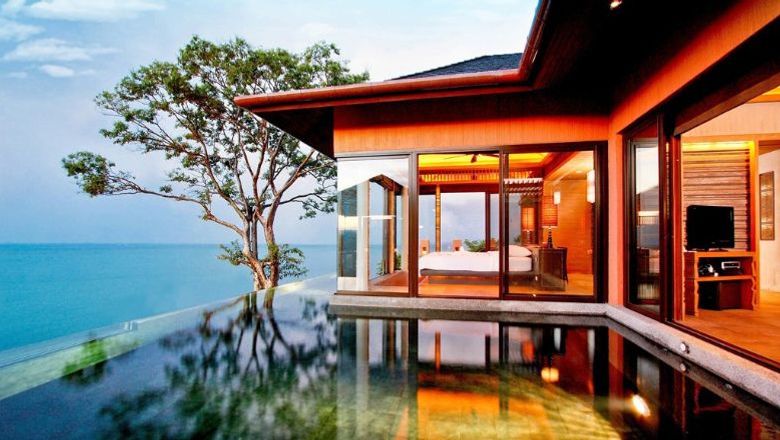 Sri Panwa is set to receive its first batch of foreign tourists arriving from Indonesia under the villa quarantine programme.