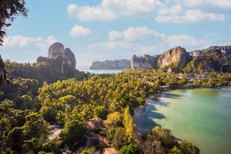 With the latest "Phuket Sandbox 7+7 Extension" plan, more travel options in Thailand open up for fully vaccinated international travellers.