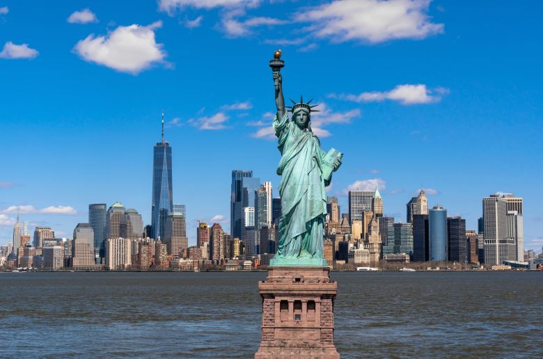 The abundance of extra vaccines in the US is attracting thousands of vaccine tourists from countries where inoculation rate is low.