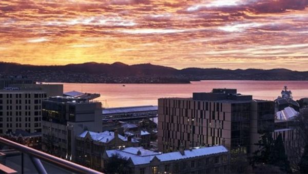 Seven and a Half, Hobart