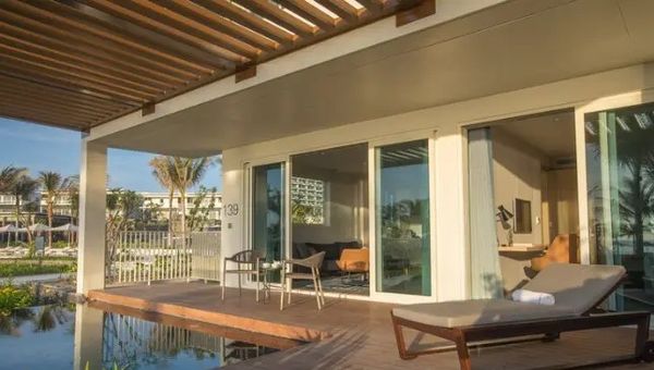 Alma Resort Cam Ranh’s Oceanfront Pool Pavilion