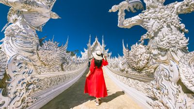 One example is Chiang Rai, Thailand’s northern gem known for its striking White Temple (Wat Rong Khun), relaxed pace, and deep-rooted Lanna heritage – offering a quieter, cultural alternative to Chiang Mai.