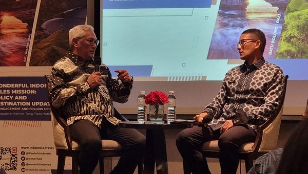 From left: Sulaiman Shehdek, country manager, Wonderful Indonesia Tourism Office; and Sandiaga Salahuddin Uno, minister of tourism and creative economy