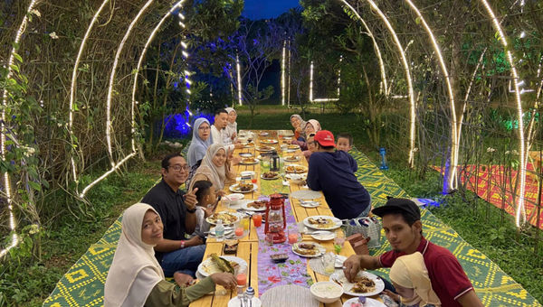 The Acre by Farm Fresh in Seri Kembangan offers an agrotourism experience, showcasing milk production and farm life, including tractor rides and a vegetable greenhouse.