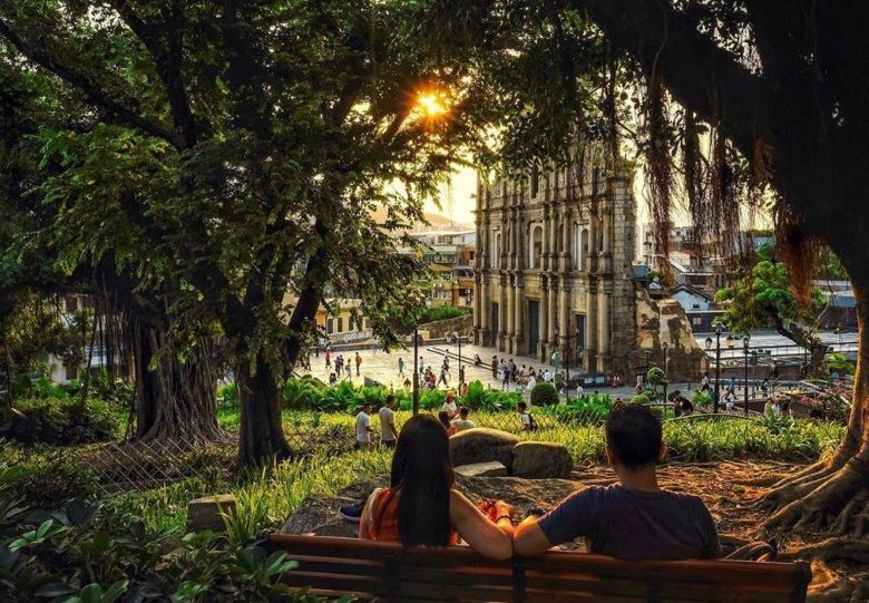 To revitalise Macau’s tourism sector, the US$35 million scheme offers local tours covering both traditional heritage sights and integrated resort attractions.
