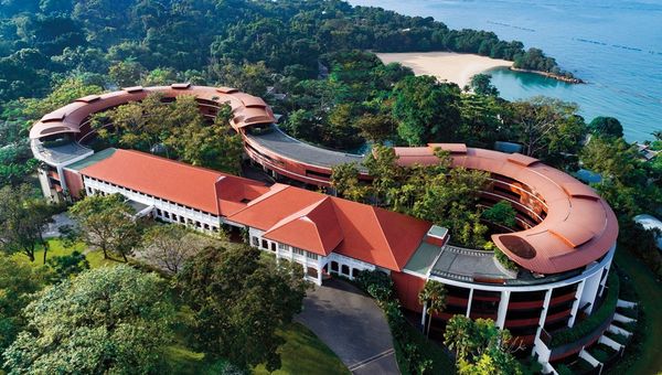 Capella Singapore is housed in 19th-century British military barracks, blending restored colonial architecture with modern luxury, offering guests a unique connection to Sentosa’s military history.