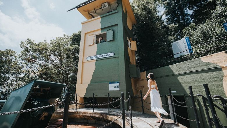 Fort Siloso, Singapore’s only preserved coastal fort, played a crucial role in defending the island during WWII and now offers visitors restored gun emplacements, tunnels, and exhibits.