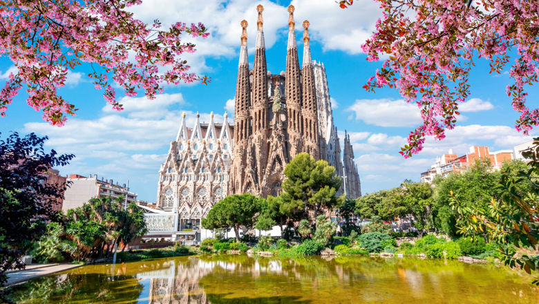 Spain has expanded public drinking bans in 2025, prohibiting alcohol consumption on streets, beaches, and parks, with fines reaching up to €3,000, and stricter sales restrictions in nightlife areas.