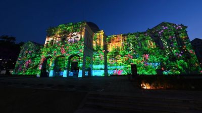 See Singapore’s landmarks transform by night