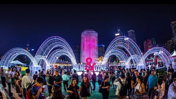 While a hybrid event occurred from 2020 to 2022, HKTB's Raymond Chan thinks it can never fully replace the actual Wine & Dine harbour experience. While a hybrid event occurred from 2020 to 2022, HKTB's Raymond Chan thinks it can never fully replace the actual Wine & Dine harbour experience.