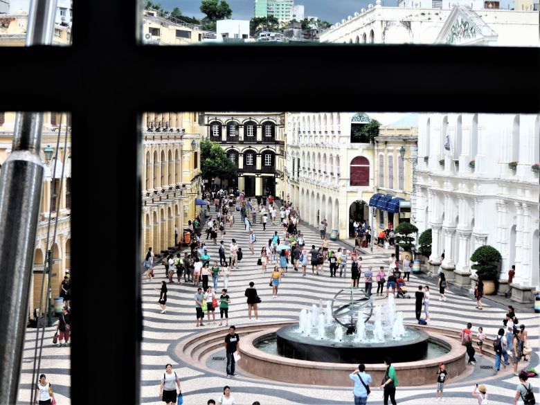 If the 'blue health code' plan goes through, Hong Kong travellers can mandatory hotel quarantine upon arrival in Macau.