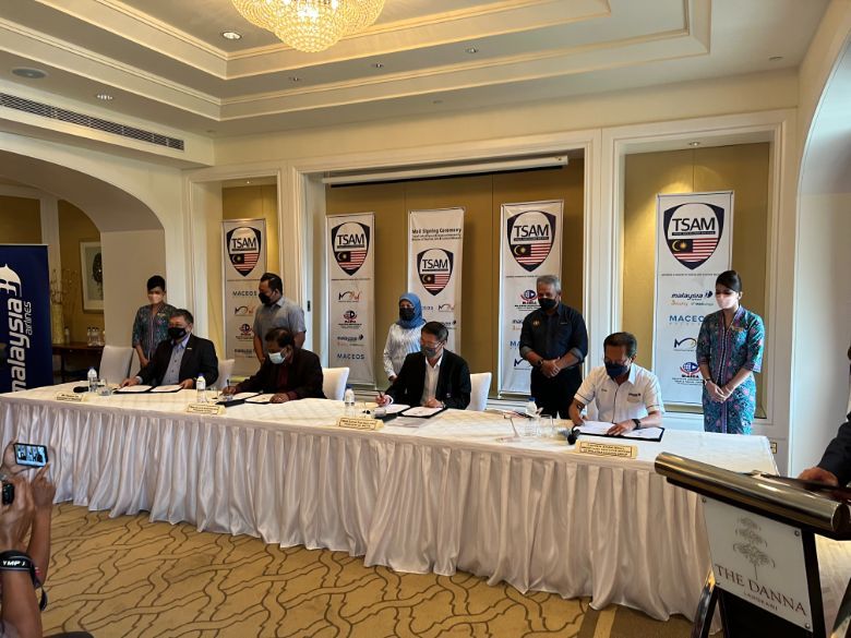 From left: MATTA president, Tan Kok Liang; MAH president, N.Subramaniam; MACEOS president, Francis Teo; and Captain Izham Ismail, MAG Group CEO.