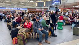 Travellers facing extended delays will be entitled to refreshments, meals, internet access and accommodation where necessary.