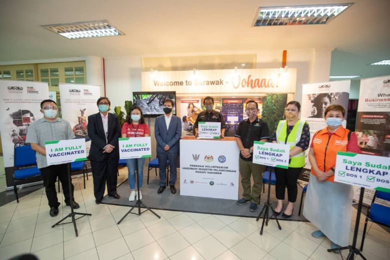 From left: Andee Yeo of Sarawak Business Events Association; Sharzede Datu Hj Salleh Askor of Sarawak Tourism Board; Amelia Roziman of BESarawak, Hii Chang Kee and Datuk Karim Rahman Hamzah of Ministry of Tourism, Arts & Culture Sarawak; Suriya Charles Buas of Ministry of Tourism, Arts & Culture Malaysia; Audry Wan Ullok of Sarawak Tourism Federation; and Gracie Geikie of Malaysian Association of Convention and Exhibition Organisers and Suppliers.