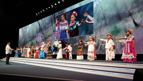 Opening ceremony at the WTTC. Opening ceremony at the WTTC.