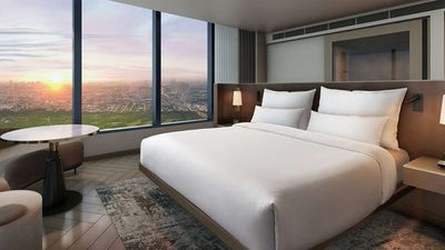 AC Hotel by Marriott Manila is located within the striking 188-metre GLAS Tower in the business district of Ortigas.